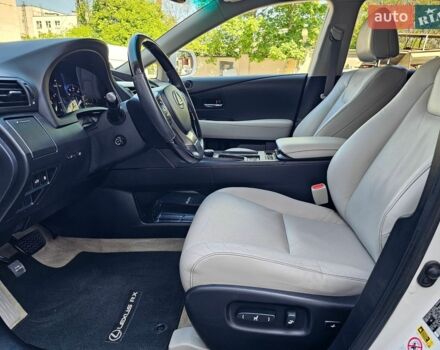 Белый Лексус РХ, объемом двигателя 3.46 л и пробегом 141 тыс. км за 17777 $, фото 27 на Automoto.ua