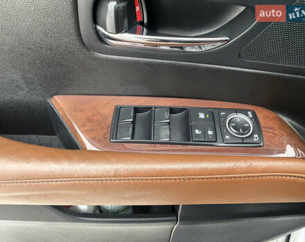 Белый Лексус РХ, объемом двигателя 3.46 л и пробегом 247 тыс. км за 23700 $, фото 43 на Automoto.ua