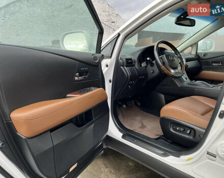 Белый Лексус РХ, объемом двигателя 3.46 л и пробегом 114 тыс. км за 25100 $, фото 8 на Automoto.ua