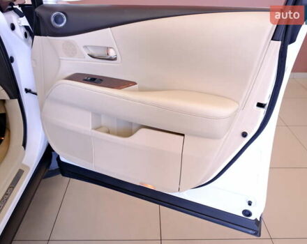 Белый Лексус РХ, объемом двигателя 3.46 л и пробегом 135 тыс. км за 21900 $, фото 54 на Automoto.ua