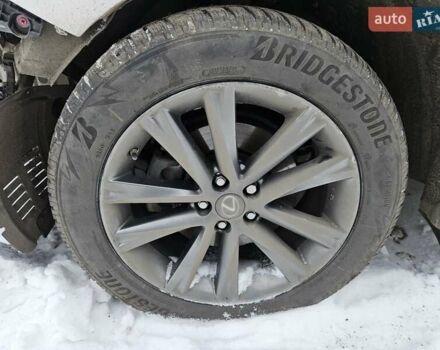 Белый Лексус РХ, объемом двигателя 3.5 л и пробегом 164 тыс. км за 10500 $, фото 8 на Automoto.ua