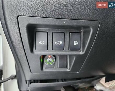 Белый Лексус РХ, объемом двигателя 3.5 л и пробегом 164 тыс. км за 10500 $, фото 33 на Automoto.ua