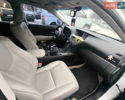 Белый Лексус РХ, объемом двигателя 3.46 л и пробегом 200 тыс. км за 16500 $, фото 2 на Automoto.ua