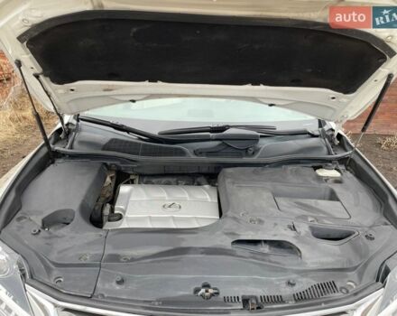 Белый Лексус РХ, объемом двигателя 3.46 л и пробегом 209 тыс. км за 17000 $, фото 22 на Automoto.ua