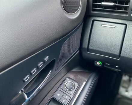 Білий Лексус РХ, об'ємом двигуна 3.46 л та пробігом 225 тис. км за 22199 $, фото 20 на Automoto.ua