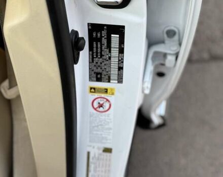 Белый Лексус РХ, объемом двигателя 3.46 л и пробегом 168 тыс. км за 23999 $, фото 26 на Automoto.ua