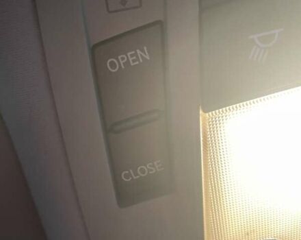 Белый Лексус РХ, объемом двигателя 3.46 л и пробегом 156 тыс. км за 24800 $, фото 31 на Automoto.ua