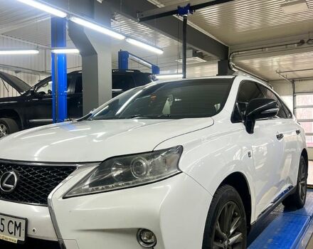 Белый Лексус РХ, объемом двигателя 3.5 л и пробегом 235 тыс. км за 22500 $, фото 6 на Automoto.ua