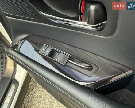 Белый Лексус РХ, объемом двигателя 2.67 л и пробегом 159 тыс. км за 23200 $, фото 23 на Automoto.ua