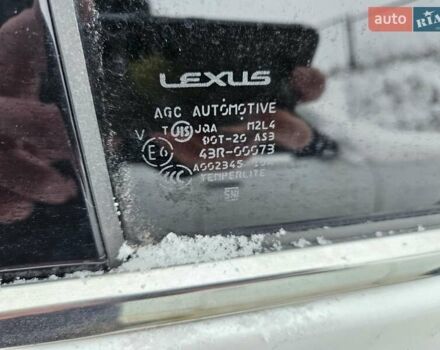 Белый Лексус РХ, объемом двигателя 3.5 л и пробегом 164 тыс. км за 10500 $, фото 42 на Automoto.ua