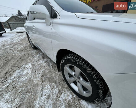 Белый Лексус РХ, объемом двигателя 3.46 л и пробегом 247 тыс. км за 23700 $, фото 10 на Automoto.ua