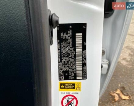 Білий Лексус РХ, об'ємом двигуна 3.46 л та пробігом 225 тис. км за 21700 $, фото 17 на Automoto.ua