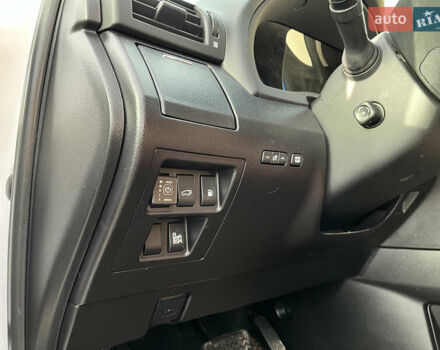 Белый Лексус РХ, объемом двигателя 3.46 л и пробегом 114 тыс. км за 25100 $, фото 10 на Automoto.ua