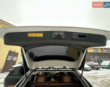 Белый Лексус РХ, объемом двигателя 3.46 л и пробегом 247 тыс. км за 23700 $, фото 30 на Automoto.ua