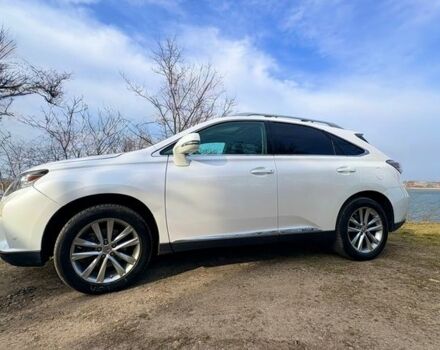 Белый Лексус РХ, объемом двигателя 3.5 л и пробегом 240 тыс. км за 24700 $, фото 1 на Automoto.ua
