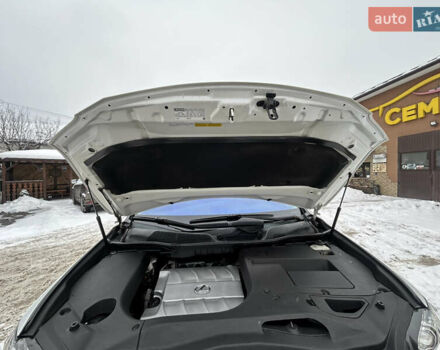 Белый Лексус РХ, объемом двигателя 3.46 л и пробегом 247 тыс. км за 23700 $, фото 53 на Automoto.ua