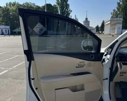 Белый Лексус РХ, объемом двигателя 3.46 л и пробегом 185 тыс. км за 23500 $, фото 10 на Automoto.ua