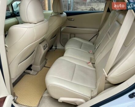 Белый Лексус РХ, объемом двигателя 3.46 л и пробегом 209 тыс. км за 17000 $, фото 8 на Automoto.ua