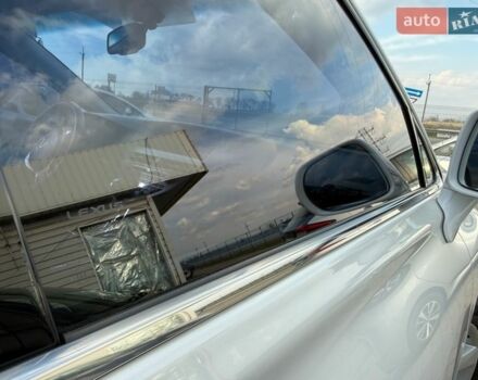 Белый Лексус РХ, объемом двигателя 2.67 л и пробегом 159 тыс. км за 23200 $, фото 40 на Automoto.ua