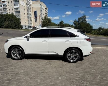 Белый Лексус РХ, объемом двигателя 3.46 л и пробегом 235 тыс. км за 23500 $, фото 1 на Automoto.ua