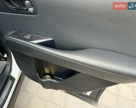 Белый Лексус РХ, объемом двигателя 2.67 л и пробегом 159 тыс. км за 23200 $, фото 9 на Automoto.ua