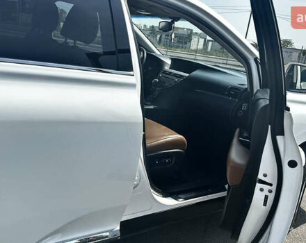 Білий Лексус РХ, об'ємом двигуна 2.67 л та пробігом 149 тис. км за 25500 $, фото 14 на Automoto.ua