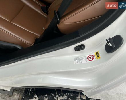 Белый Лексус РХ, объемом двигателя 3.46 л и пробегом 247 тыс. км за 23700 $, фото 25 на Automoto.ua