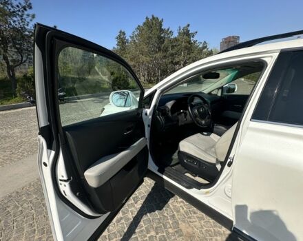 Белый Лексус РХ, объемом двигателя 3.5 л и пробегом 155 тыс. км за 18500 $, фото 4 на Automoto.ua