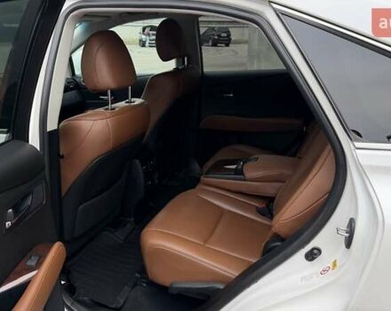 Белый Лексус РХ, объемом двигателя 3.46 л и пробегом 158 тыс. км за 20000 $, фото 25 на Automoto.ua