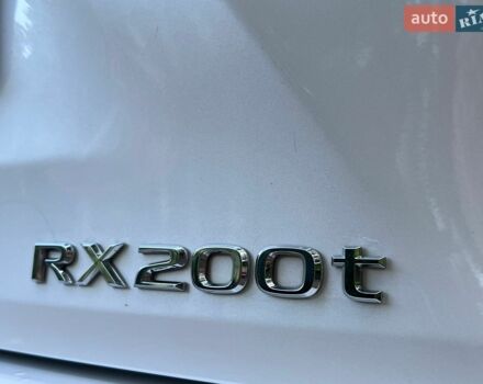 Білий Лексус РХ, об'ємом двигуна 2 л та пробігом 210 тис. км за 25899 $, фото 24 на Automoto.ua