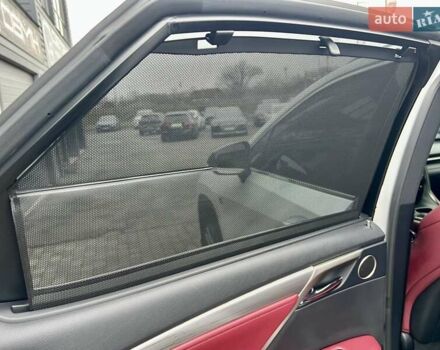 Белый Лексус РХ, объемом двигателя 2 л и пробегом 69 тыс. км за 31900 $, фото 31 на Automoto.ua