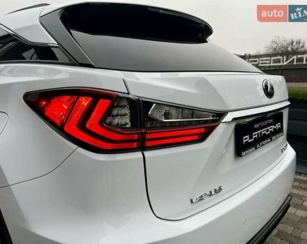 Белый Лексус РХ, объемом двигателя 2 л и пробегом 69 тыс. км за 31900 $, фото 37 на Automoto.ua