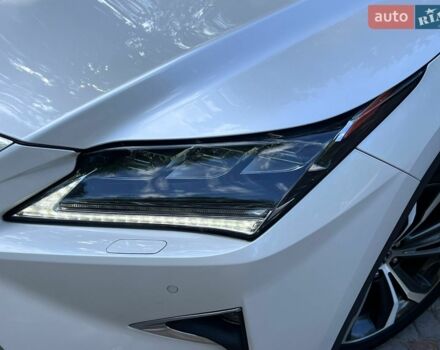 Білий Лексус РХ, об'ємом двигуна 2 л та пробігом 210 тис. км за 25899 $, фото 6 на Automoto.ua