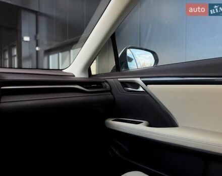 Белый Лексус РХ, объемом двигателя 2 л и пробегом 123 тыс. км за 28200 $, фото 24 на Automoto.ua