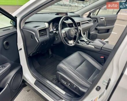 Білий Лексус РХ, об'ємом двигуна 2 л та пробігом 70 тис. км за 32900 $, фото 28 на Automoto.ua