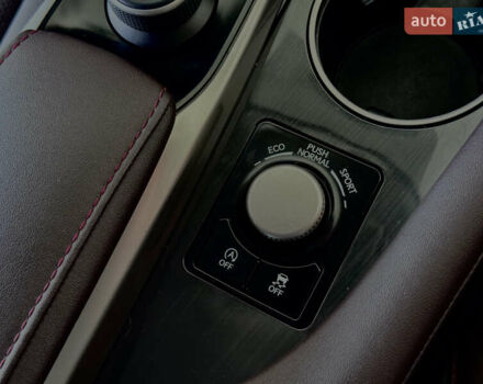 Білий Лексус РХ, об'ємом двигуна 2 л та пробігом 179 тис. км за 29990 $, фото 70 на Automoto.ua