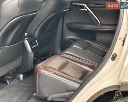 Білий Лексус РХ, об'ємом двигуна 2 л та пробігом 279 тис. км за 26900 $, фото 26 на Automoto.ua