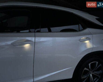 Білий Лексус РХ, об'ємом двигуна 2 л та пробігом 179 тис. км за 29990 $, фото 76 на Automoto.ua