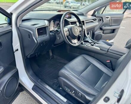 Білий Лексус РХ, об'ємом двигуна 2 л та пробігом 70 тис. км за 32900 $, фото 29 на Automoto.ua