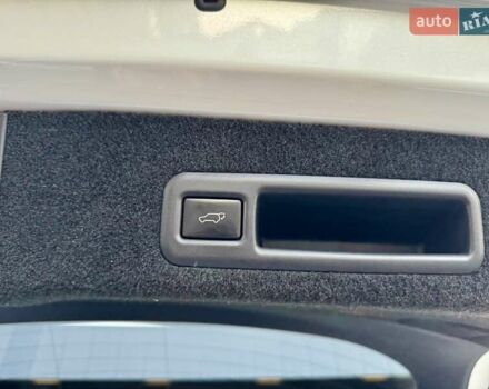 Лексус РХ 2016 в Киеве на Automoto.ua Белый Лексус РХ, объемом двигателя 2 л и пробегом 70 тыс. км за 32900 $, фото 59 на Automoto.ua