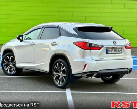 Белый Лексус РХ, объемом двигателя 2 л и пробегом 70 тыс. км за 33900 $, фото 1 на Automoto.ua