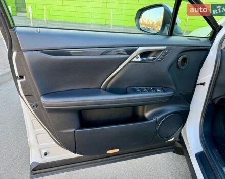 Белый Лексус РХ, объемом двигателя 2 л и пробегом 71 тыс. км за 31900 $, фото 40 на Automoto.ua