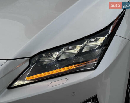 Білий Лексус РХ, об'ємом двигуна 2 л та пробігом 179 тис. км за 29990 $, фото 30 на Automoto.ua