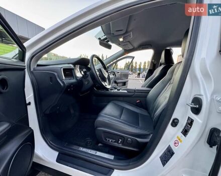 Лексус РХ 2016 в Киеве на Automoto.ua Белый Лексус РХ, объемом двигателя 2 л и пробегом 70 тыс. км за 32900 $, фото 26 на Automoto.ua