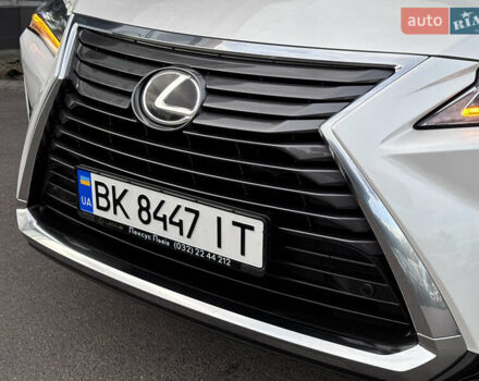 Білий Лексус РХ, об'ємом двигуна 2 л та пробігом 179 тис. км за 29990 $, фото 32 на Automoto.ua