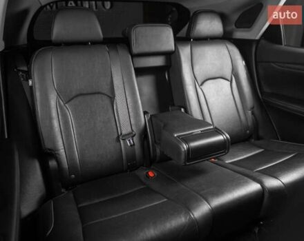 Белый Лексус РХ, объемом двигателя 3.46 л и пробегом 183 тыс. км за 27508 $, фото 12 на Automoto.ua