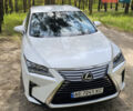 Білий Лексус РХ, об'ємом двигуна 2 л та пробігом 105 тис. км за 35400 $, фото 2 на Automoto.ua