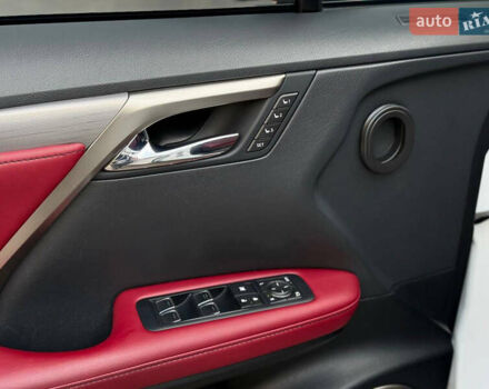 Білий Лексус РХ, об'ємом двигуна 2 л та пробігом 92 тис. км за 33499 $, фото 2 на Automoto.ua