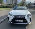 Белый Лексус РХ, объемом двигателя 2 л и пробегом 165 тыс. км за 28000 $, фото 7 на Automoto.ua