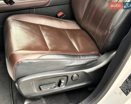 Білий Лексус РХ, об'ємом двигуна 2 л та пробігом 279 тис. км за 26900 $, фото 24 на Automoto.ua